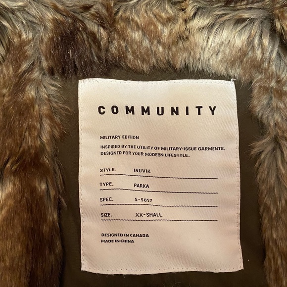 Community Inuvik Parka - Aritzia Winter Jacket - Picture 6 of 6